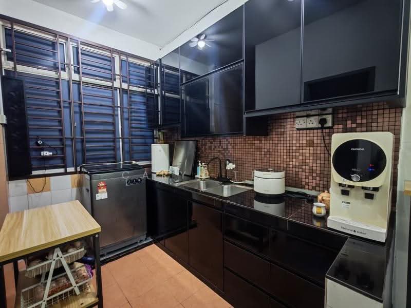 Rumah Teres 2-Tingkat untuk Dijual di Taman Nusa Bestari (Iskandar Puteri (Nusajaya)) - Caryn Ter - Kitchen - PropertyGuru.com.my