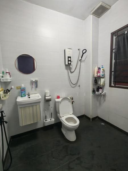 Rumah Teres 2-Tingkat untuk Dijual di Taman Nusa Bestari (Iskandar Puteri (Nusajaya)) - Caryn Ter - Bathroom - PropertyGuru.com.my