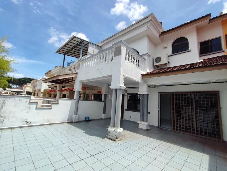 2-storey Terraced House for Sale in Taman Semabok Jaya (Semabok) - CHIN FN - Exterior - PropertyGuru.com.my