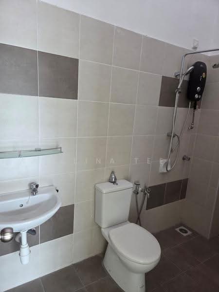 Semi-Detached House for Rent in Jasin (Melaka) - Selina Tee - Bathroom - PropertyGuru.com.my