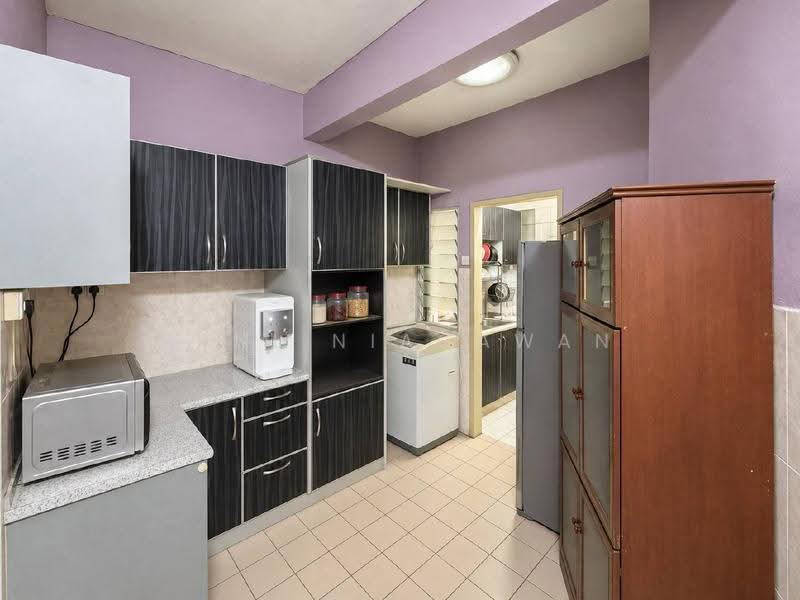 Condominium for Sale at Oakleaf Park - Sani Niagawan - Kitchen - PropertyGuru.com.my