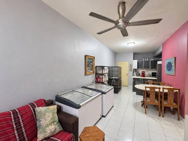 Condominium for Sale at Oakleaf Park - Sani Niagawan - Living Room - PropertyGuru.com.my