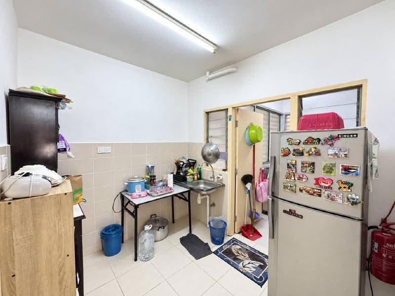 Condominium for Sale at Oakleaf Park - Sani Niagawan - Kitchen - PropertyGuru.com.my