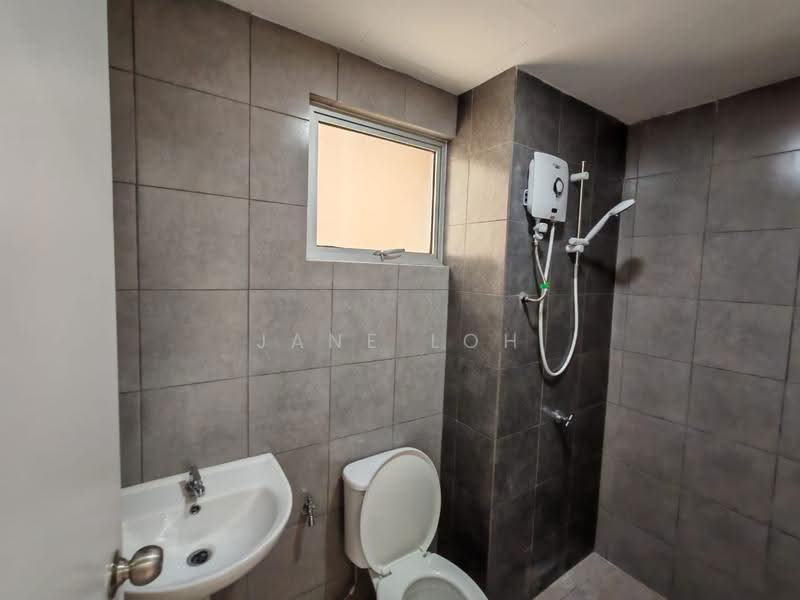 Condominium for Rent at Residensi Sateria - Jane Loh - Bathroom - PropertyGuru.com.my