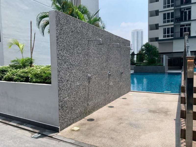 Service Residence for Rent at TRELLIS RESIDENCES - Jas Tay - Pool - PropertyGuru.com.my