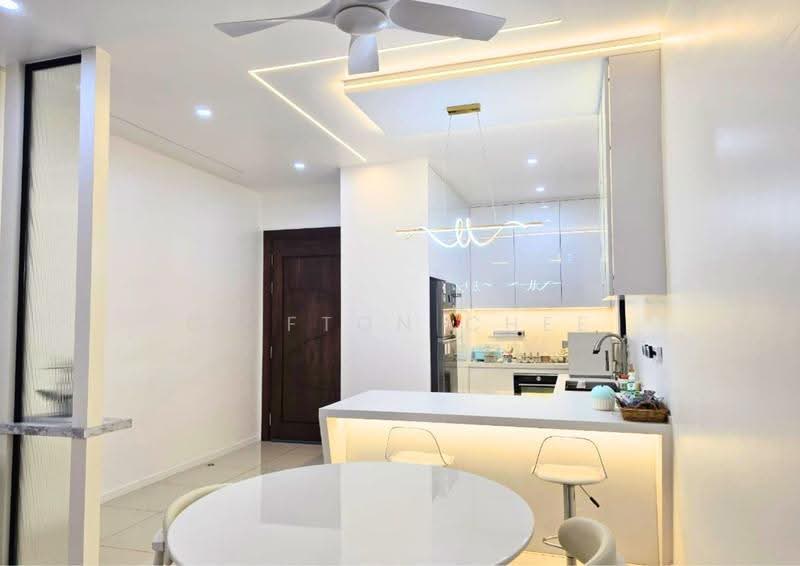 Condominium for Rent at Queens Residences Q2 @ Queens Waterfront - Clifton Chee - Kitchen - PropertyGuru.com.my