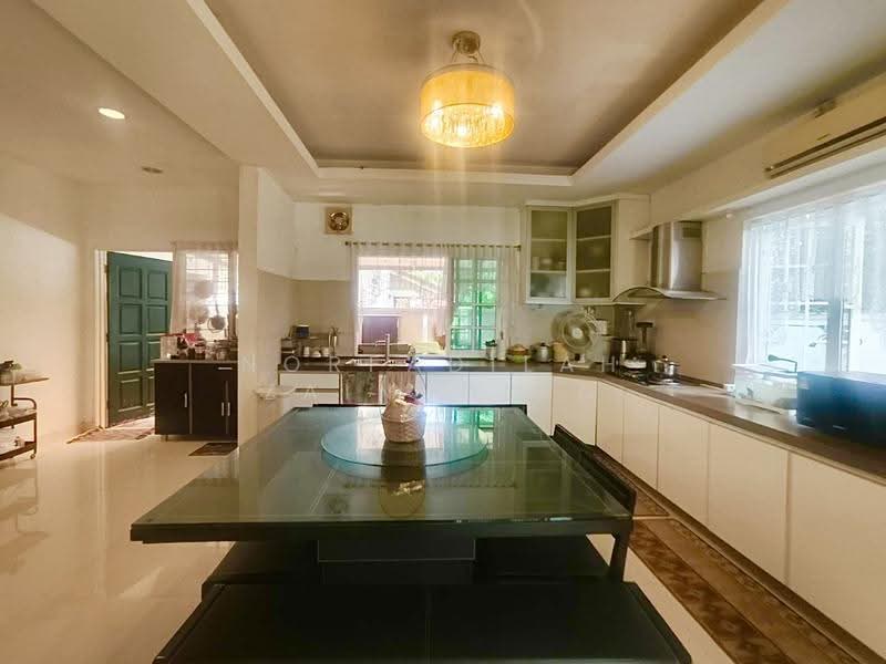 2-storey Terraced House for Sale in Bandar Bukit Raja (Klang) - NORFADILAH ZAINUDDIN - Kitchen - PropertyGuru.com.my