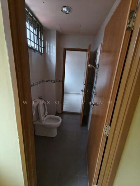 Townhouse for Sale in Taman Sri Segambut (Segambut) - Wilson Wong - Bathroom - PropertyGuru.com.my