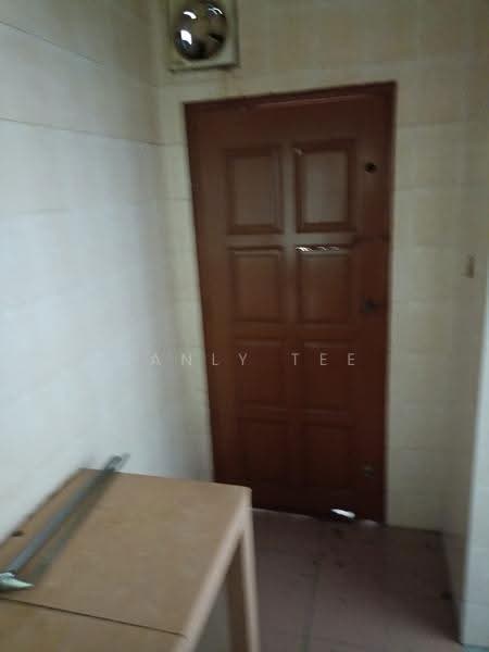Rumah Teres 2-Tingkat untuk Dijual di Klang (Selangor) - Canly Tee - Entrance - PropertyGuru.com.my