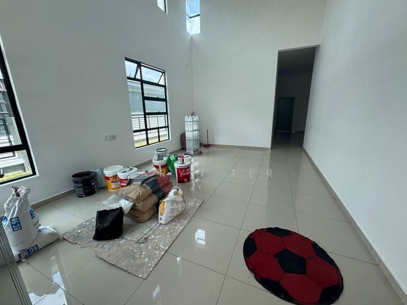 Semi-Detached House for Sale in Taman Sawit Ria (Sedenak) - Caryn Ter - Interior - PropertyGuru.com.my