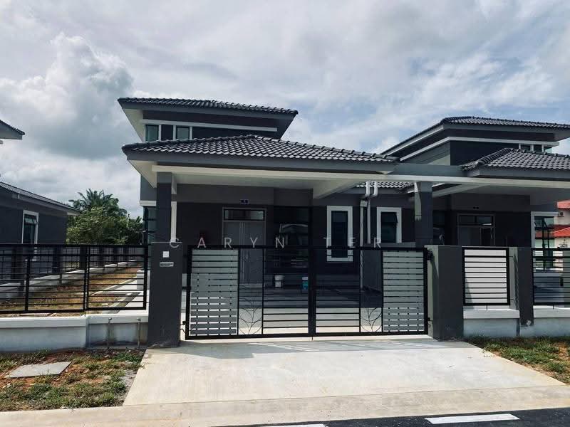 Semi-Detached House for Sale in Taman Sawit Ria (Sedenak) - Caryn Ter - Exterior - PropertyGuru.com.my