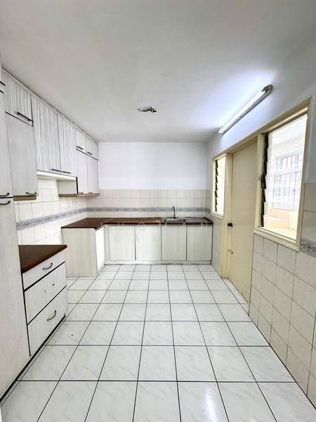 Kondominium untuk Dijual di Pantai Hillpark 2 - Luqman Ramli - Kitchen - PropertyGuru.com.my