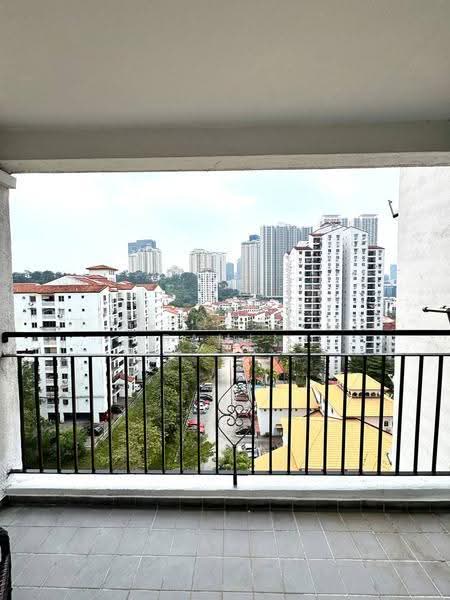 Kondominium untuk Dijual di Pantai Hillpark 2 - Luqman Ramli - Balcony - PropertyGuru.com.my