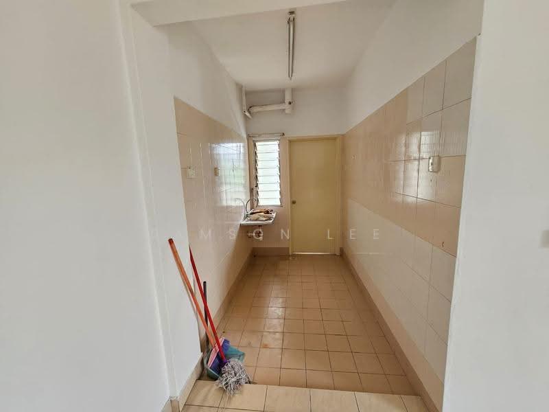 Pangsapuri untuk Dijual di Pangsapuri Randa - Samson Lee - Corridor - PropertyGuru.com.my