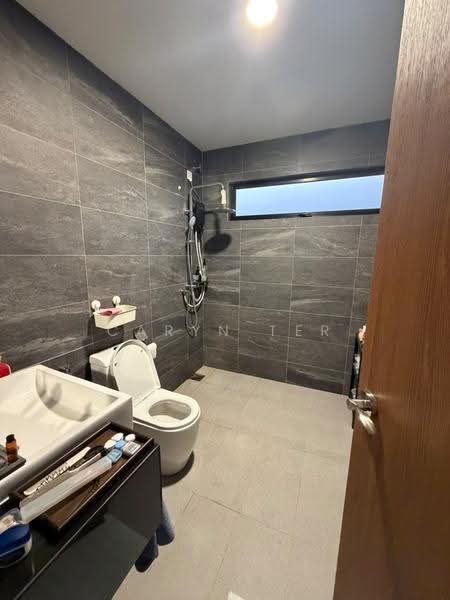 Rumah Teres 3-Tingkat untuk Dijual di Kulai (Johor) - Caryn Ter - Bathroom - PropertyGuru.com.my