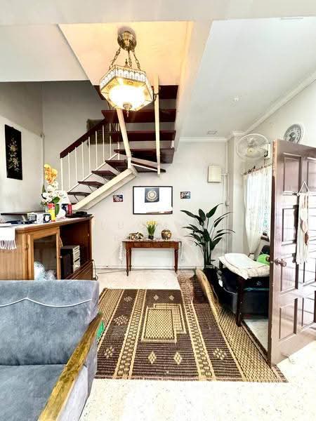 2-storey Terraced House for Sale in Ampang Jaya (Ampang) - Luqman Ramli - Living Room - PropertyGuru.com.my