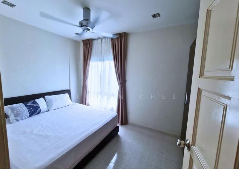 Kondominium untuk Dijual di Alpine Tower - Clifton Chee - Bedroom - PropertyGuru.com.my
