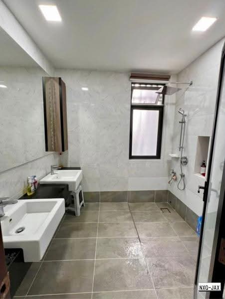 Rumah Berkembar untuk Dijual di Bandar Bestari (Klang) - Ivy Por - Bathroom - PropertyGuru.com.my