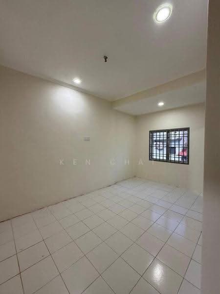2-storey Terraced House for Sale in Taman Sri Saujana (Kota Tinggi) - Ken Chai - Interior - PropertyGuru.com.my