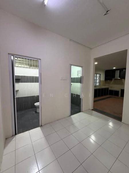 2-storey Terraced House for Sale in Taman Sri Saujana (Kota Tinggi) - Ken Chai - Bathroom - PropertyGuru.com.my