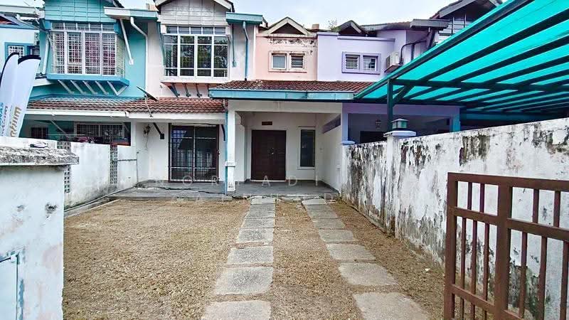 2-storey Terraced House for Sale in Subang Bestari (Shah Alam) - NORFADILAH ZAINUDDIN - Exterior - PropertyGuru.com.my