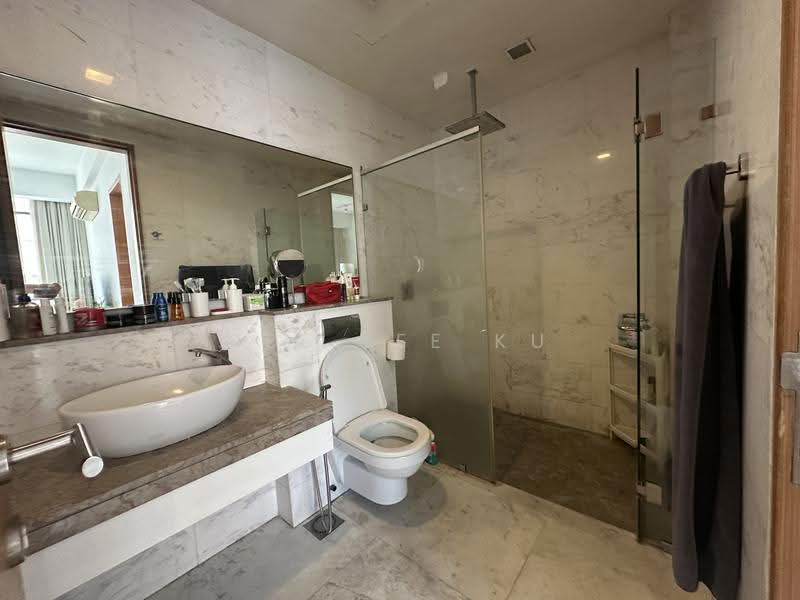 Service Residence for Sale at Twins @ Damansara Heights - Bee Lee Ku - Bathroom - PropertyGuru.com.my