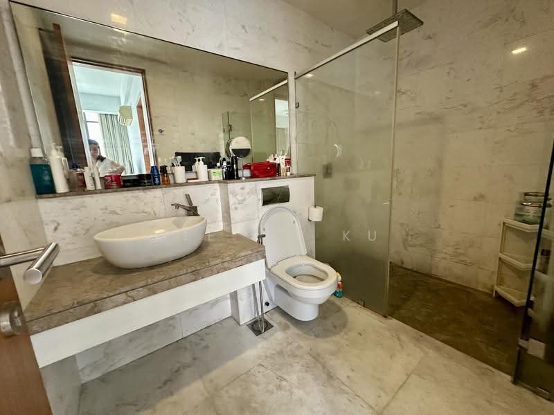 Service Residence for Sale at Twins @ Damansara Heights - Bee Lee Ku - Bathroom - PropertyGuru.com.my