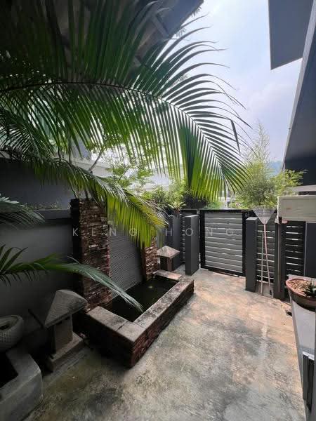 Semi-Detached House for Sale in Bandar Damansara Perdana (Damansara Perdana) - Keng Hong - Exterior - PropertyGuru.com.my