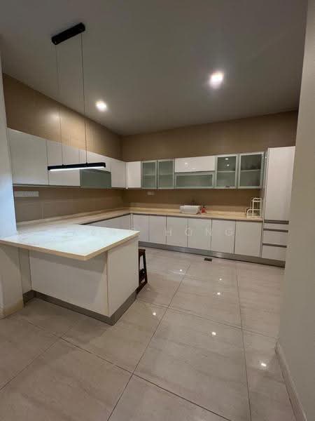 Semi-Detached House for Sale in Bandar Damansara Perdana (Damansara Perdana) - Keng Hong - Kitchen - PropertyGuru.com.my