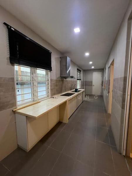 Semi-Detached House for Sale in Bandar Damansara Perdana (Damansara Perdana) - Keng Hong - Kitchen - PropertyGuru.com.my