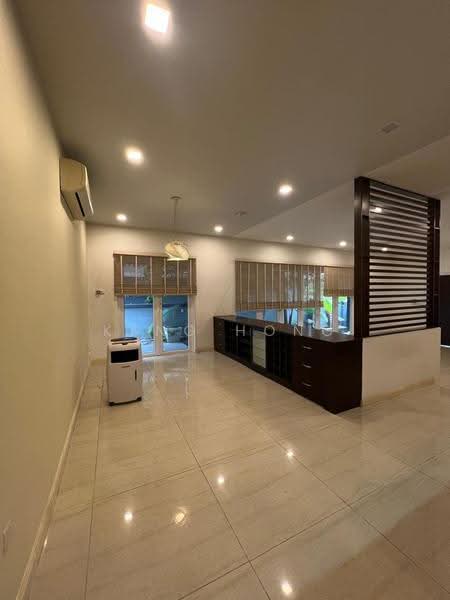 Semi-Detached House for Sale in Bandar Damansara Perdana (Damansara Perdana) - Keng Hong - Living Room - PropertyGuru.com.my