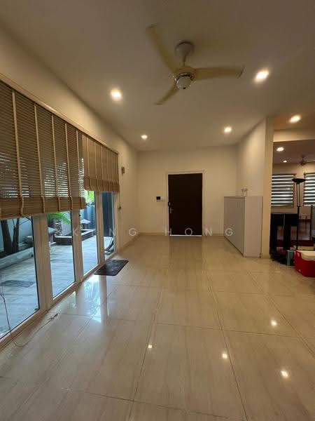 Semi-Detached House for Sale in Bandar Damansara Perdana (Damansara Perdana) - Keng Hong - Living Room - PropertyGuru.com.my