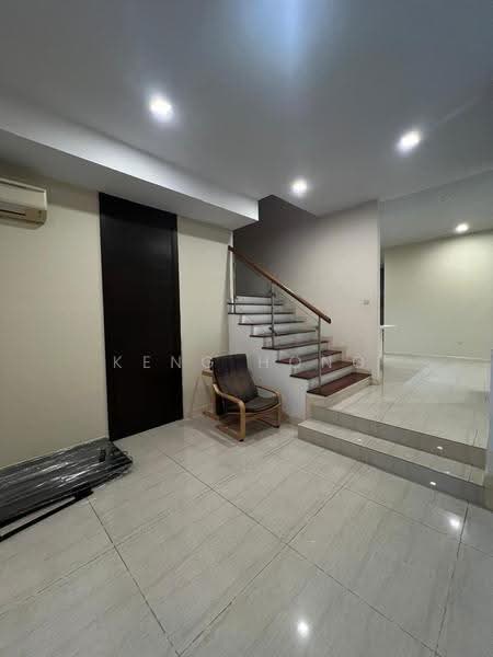 Semi-Detached House for Sale in Bandar Damansara Perdana (Damansara Perdana) - Keng Hong - Interior - PropertyGuru.com.my