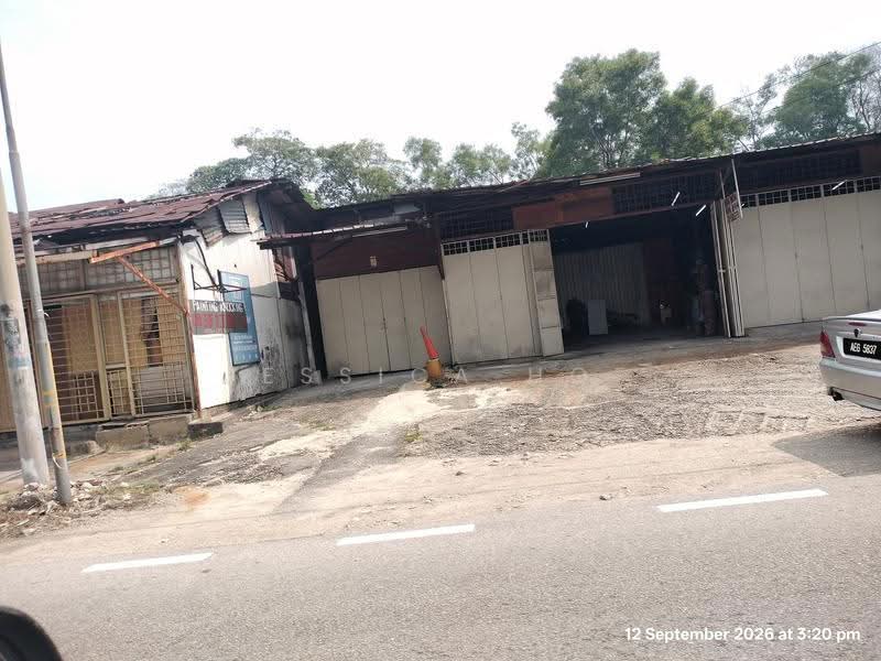 Factory for Rent in TAMAN PUCHONG UTAMA (Puchong) - Jessica Hoe - Exterior - PropertyGuru.com.my