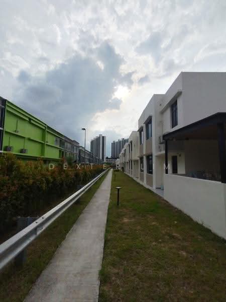 2-storey Terraced House for Sale in Taman Damansara Aliff (Tampoi) - Dexter Lim - Exterior - PropertyGuru.com.my