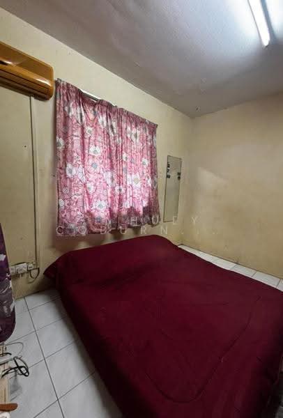 Flat for Rent at Lestari Apartment - Ee Huey Coburn Soy - Bedroom - PropertyGuru.com.my