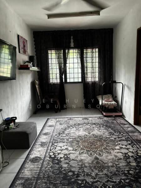 Flat for Rent at Lestari Apartment - Ee Huey Coburn Soy - Living Room - PropertyGuru.com.my