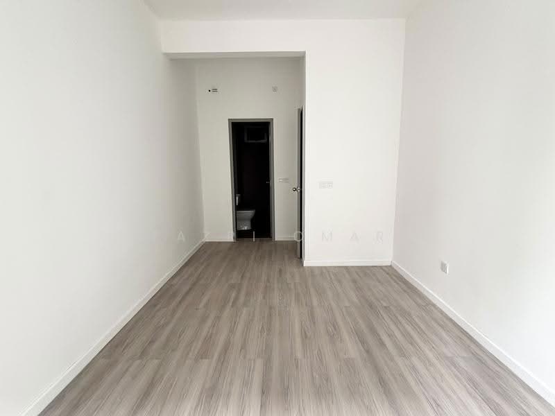 Condominium for Sale at Lakefront Residence - Fazri Omar - PropertyGuru.com.my
