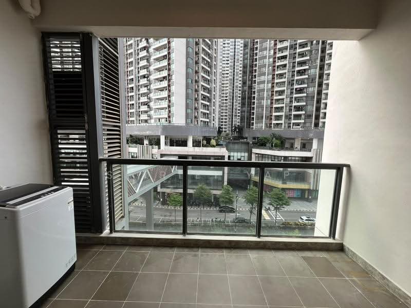 Kondominium untuk Disewa di R&F Princess Cove Phase 2-Seine Region - Shirley Yap - Balcony - PropertyGuru.com.my