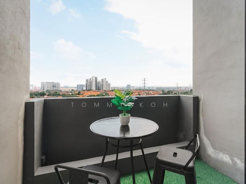 Kediaman Servis untuk Disewa di Lumi Tropicana Serviced Residence - Tommy Koh - Balcony - PropertyGuru.com.my
