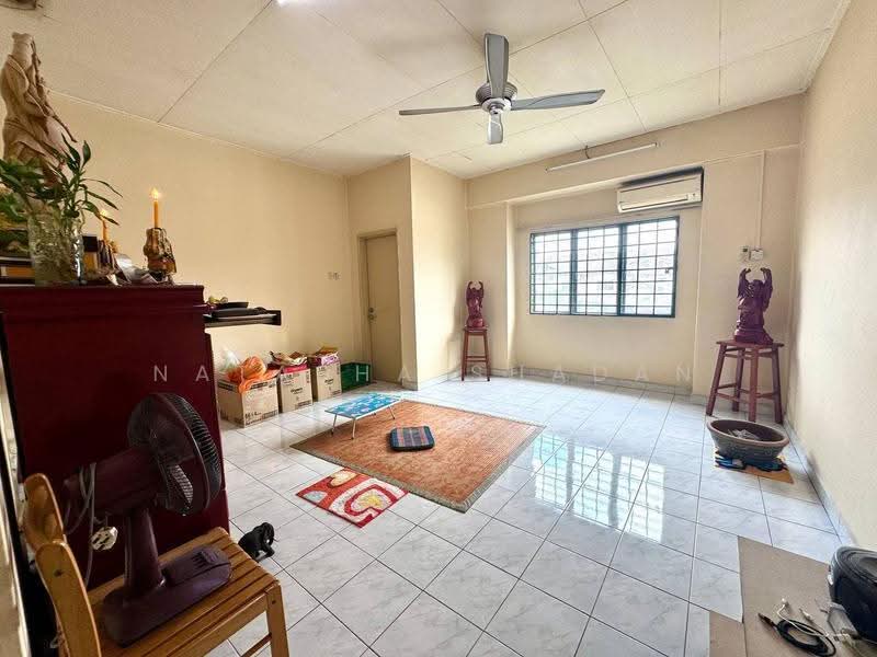 2-storey Terraced House for Sale in Bukit Rimau (Shah Alam) - Natasha Shadan - Living Room - PropertyGuru.com.my