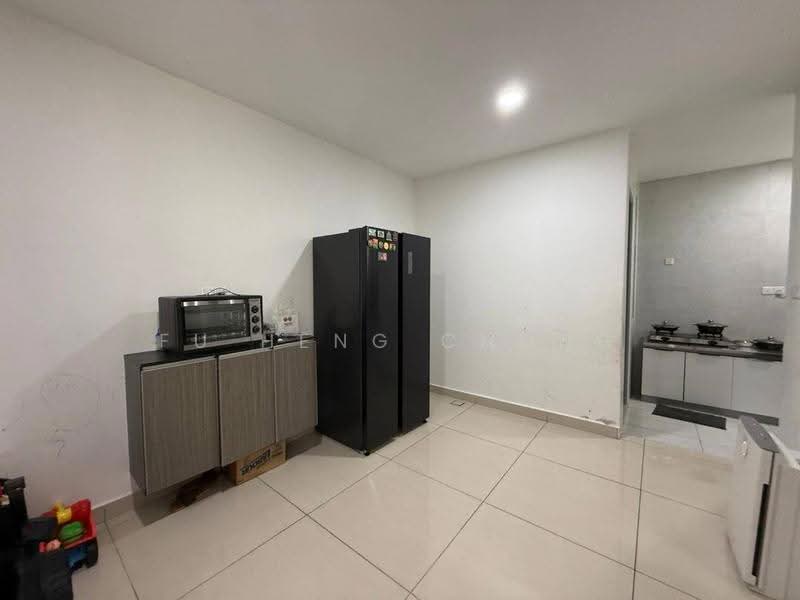 Cluster House for Sale in Taman Nusa Bestari (Iskandar Puteri (Nusajaya)) - Fu Heng Chong - Kitchen - PropertyGuru.com.my