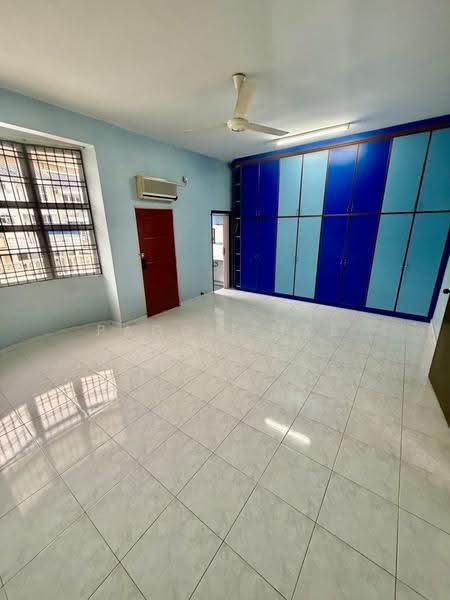 2.5-storey Terraced House for Sale in Taman Pulai Utama (Skudai) - Paggie Tee - Bedroom - PropertyGuru.com.my