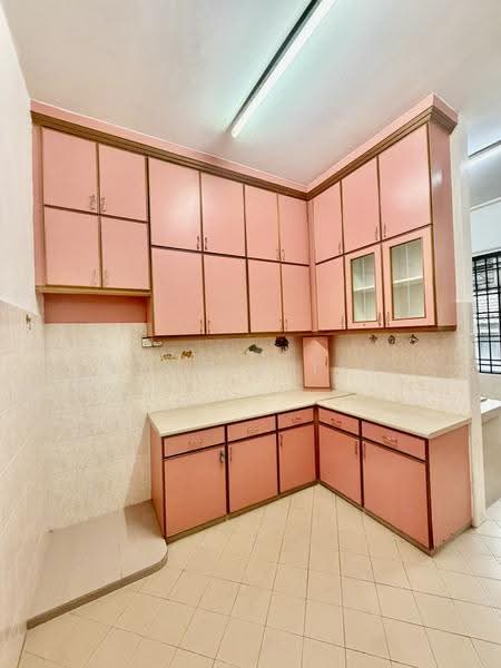 2.5-storey Terraced House for Sale in Taman Pulai Utama (Skudai) - Paggie Tee - Kitchen - PropertyGuru.com.my