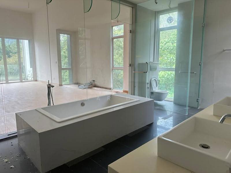 Bungalow House untuk Dijual di Taman Melawati (Ulu Kelang) - Umar Din - Bathroom - PropertyGuru.com.my