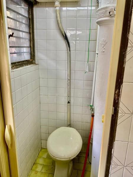 Rumah Flat untuk Disewa di PKNS Seksyen 17 Petaling Jaya - Derrick Yeong - Bathroom - PropertyGuru.com.my