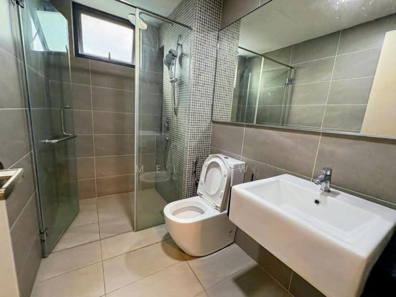 Service Residence for Sale at V Residence 2 @ Sunway Velocity - MEI LOW - Bathroom - PropertyGuru.com.my