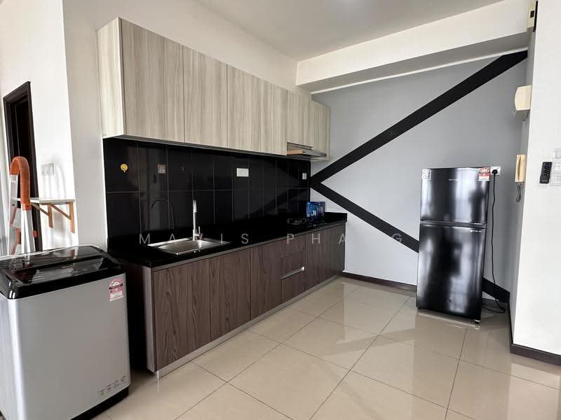 Service Residence for Sale at Molek Regency - Mavis Phang - Kitchen - PropertyGuru.com.my