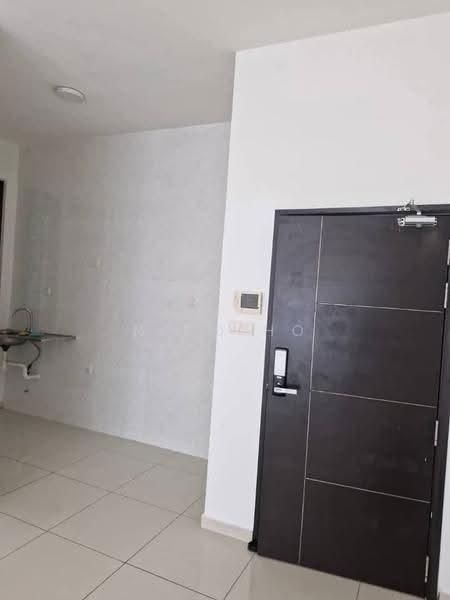 Kediaman Servis untuk Dijual di D'Summit Residences - Nico Ho - Entrance - PropertyGuru.com.my