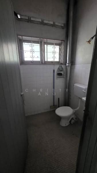 2-storey Terraced House for Sale in Seksyen 25 (Shah Alam) - Christy Ang - Bathroom - PropertyGuru.com.my